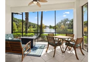 7832 Hawthorne Dr 1902, Naples