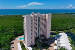 6101 Pelican Bay Blvd 201, Naples
