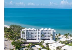 2121 Gulf Shore Blvd N 305, Naples