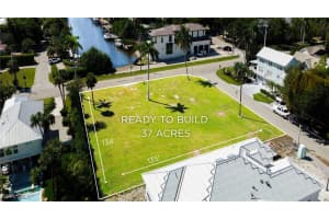 1427 Sandpiper St, Naples 1427 Sandpiper St, Naples