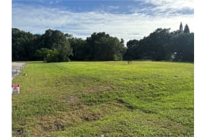 2660 Lakeview Dr, Naples 2660 Lakeview Dr, Naples