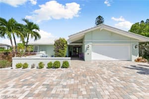 370 Kendall Dr, Marco Island