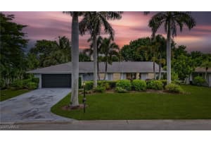 249 Pebble Beach Cir, Naples