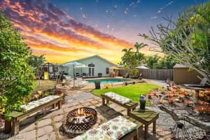 89 8th St, Bonita Springs