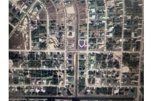 2910 1st St W, Lehigh Acres