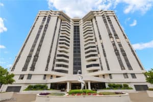 6001 Pelican Bay Blvd 1205, Naples