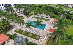 1060 Borghese Ln 403, Naples