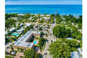 1222 Gordon Dr 14, Naples