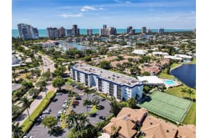 555 Park Shore Dr B-311, Naples