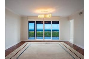 7425 Pelican Bay Blvd 1103, Naples