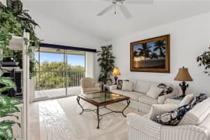 300 Horse Creek Dr 408, Naples
