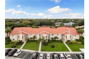 7743 Jewel Ln 105, Naples