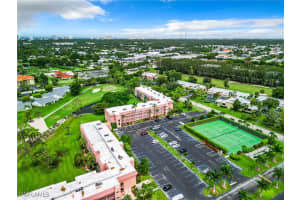 100 Forest Lakes Blvd 312, Naples