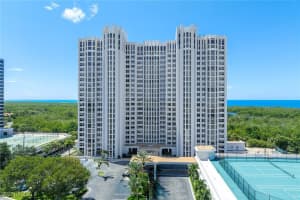 6849 Grenadier Blvd 1004, Naples