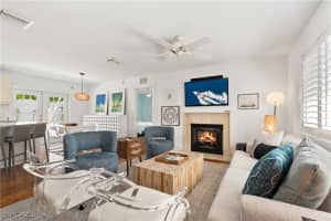 725 Central Ave, Naples