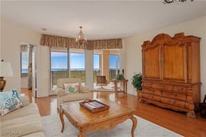 7117 Pelican Bay Blvd 809, Naples