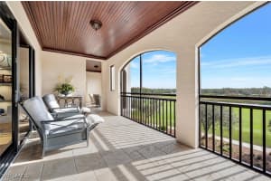 2542 Marquesa Royale Ln 6-301, Naples