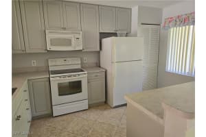 5622 Woodmere Lake Cir B102, Naples