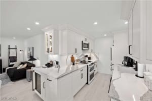 2100 Gulf Shore Blvd N 101, Naples