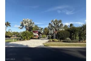 4840 Carriage Ct, Naples
