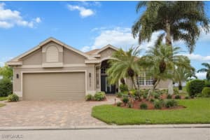 22909 Forest Ridge Dr, Estero