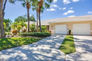 20756 Country Barn Dr, Estero