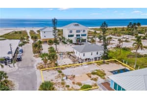 61 Flamingo St, Fort Myers Beach