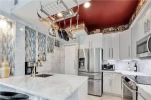 15063 Sterling Oaks Dr, Naples