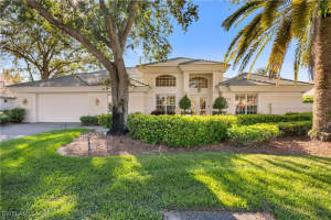 413 Rosemeade Ln, Naples