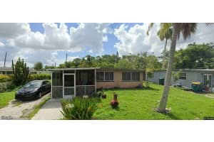 3329 Guilford Ct, Naples