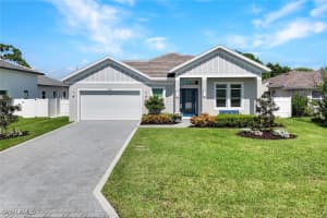 553 106th Ave N, Naples