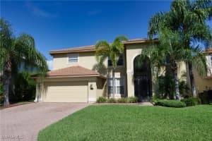 20528 Torre Del Lago St, Estero