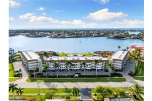 730 W Elkcam Cir 210, Marco Island