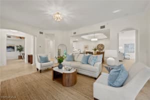 2886 Castillo Ct 101, Naples