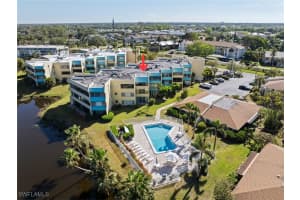 955 Palm View Dr B-307, Naples