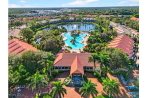 2100 Cascades Dr 4904, Naples