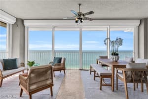 9235 Gulf Shore Dr Ph-01, Naples