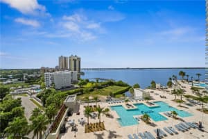 3000 Oasis Grand Blvd 901, Fort Myers