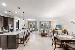 8407 Benelli Ct, Naples