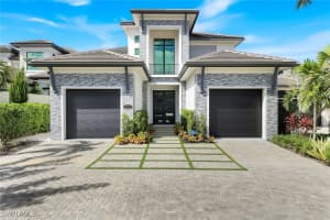 16647 Isola Bella Ln, Naples