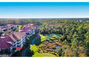 4863 Hampshire Ct 106, Naples