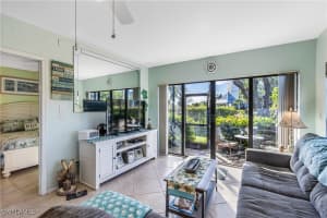 27 Greenbrier St 6-109, Marco Island 27 Greenbrier St 6-109, Marco Island