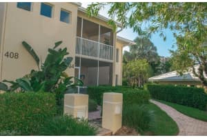 5817 Glencove Dr 404, Naples