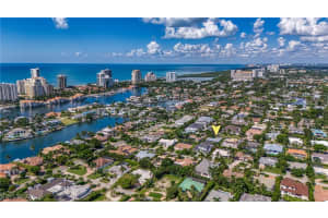 516 Neapolitan Ln, Naples