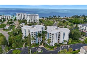 1300 Gulf Shore Blvd N 603, Naples