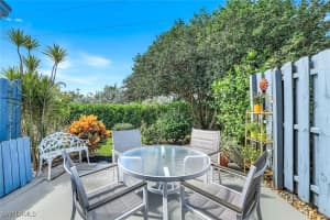 138 Marco Villas Dr V5, Marco Island