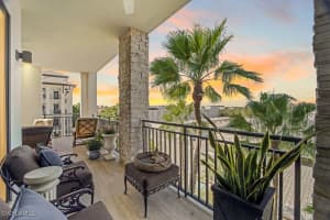 1135 3rd Ave S 409, Naples