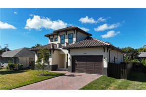 4710 Acadia Ln, Naples