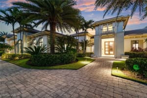 6188 Freemont Dr, Naples