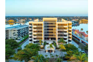 3100 Gulf Shore Blvd N 201, Naples